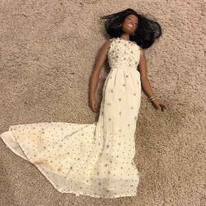 Michelle Obama
Inaugural Collectible
Doll